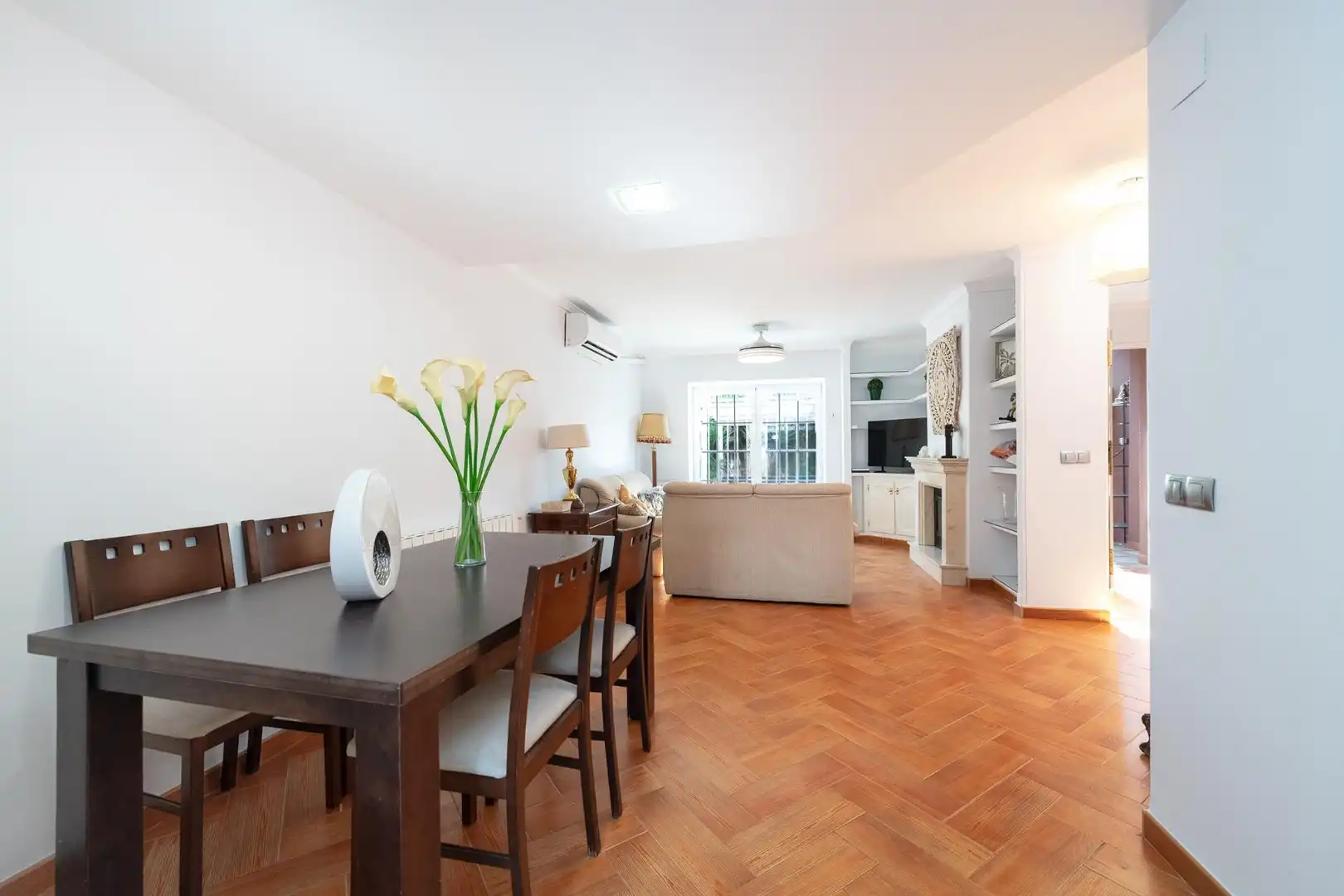 Dining room of Detached homes for sale in Málaga  with Air Conditioner, Terrace and Community pool
