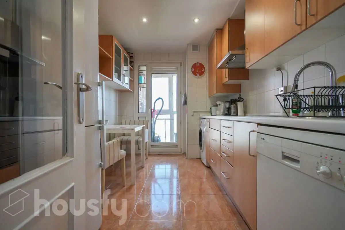 Kitchen of Flat for rent in Madrid  with Air Conditioner, Heating and Furnished