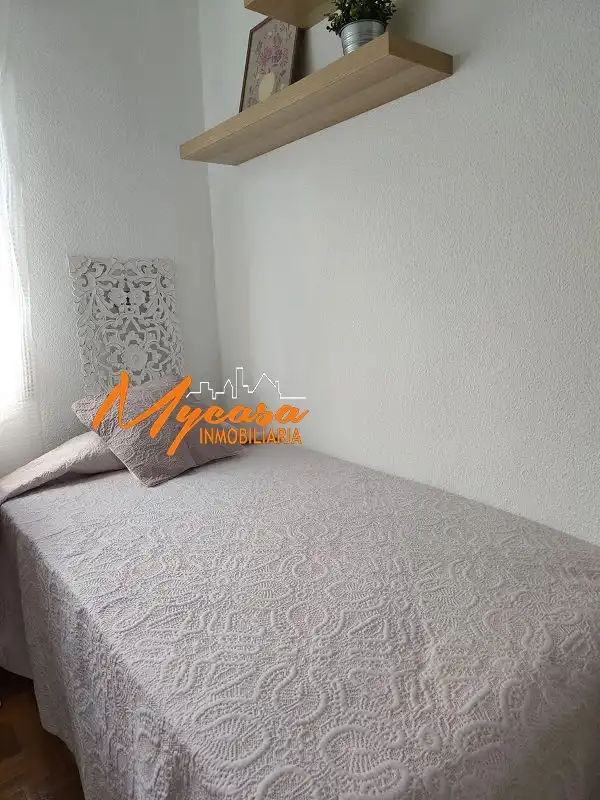 Bedroom of Flat for rent in Alcorcón  with Air Conditioner, Heating and Balcony