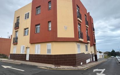 Vista exterior de Pis en venda en Ingenio amb Aire condicionat, Terrassa i Traster