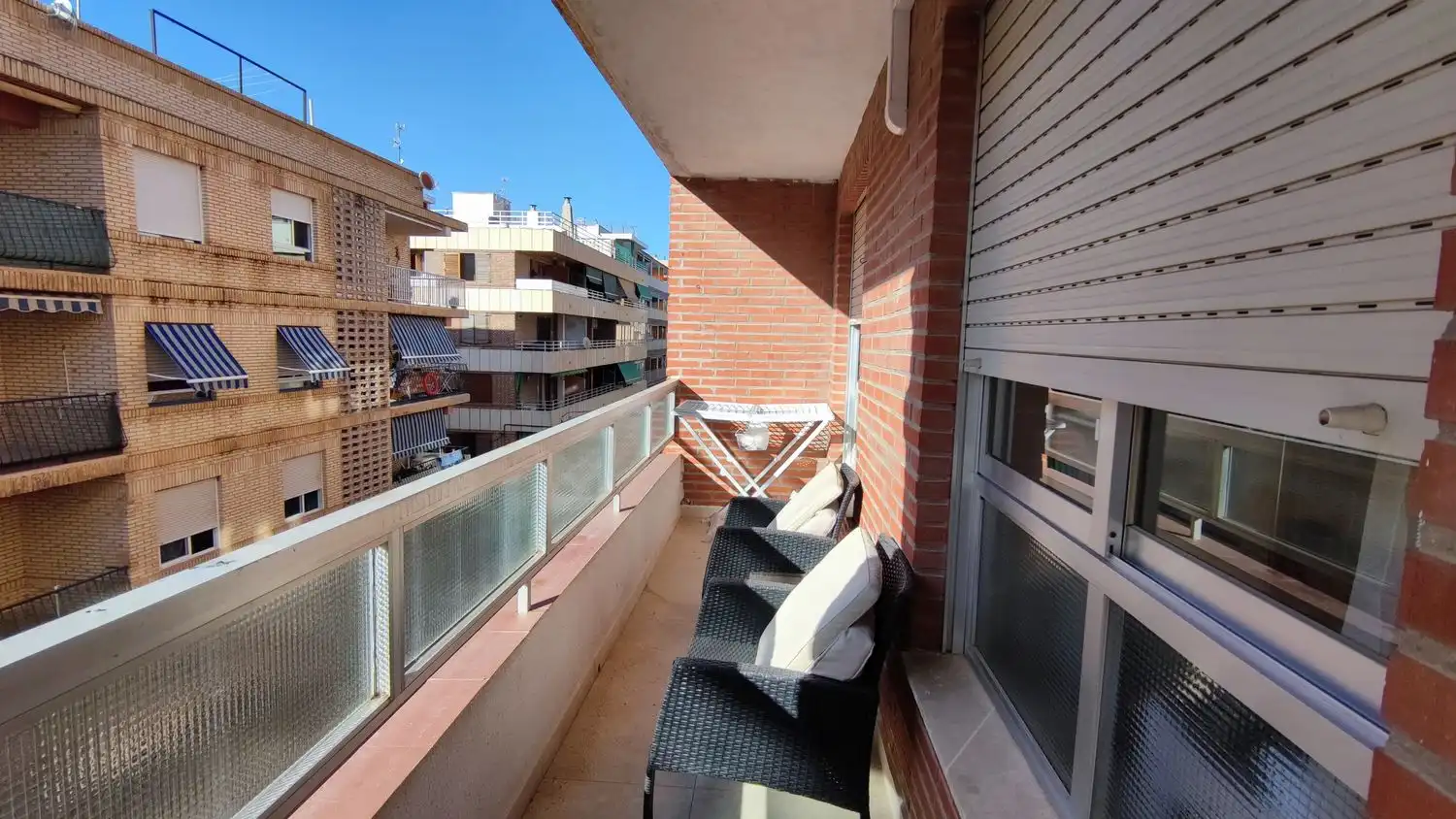 Terrassa de Pis de lloguer en Torrevieja amb Aire condicionat i Balcó