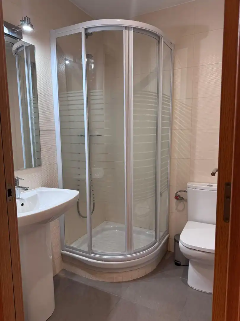 Bathroom of Flat for sale in Molins de Rei  with Air Conditioner, Heating and Parquet flooring