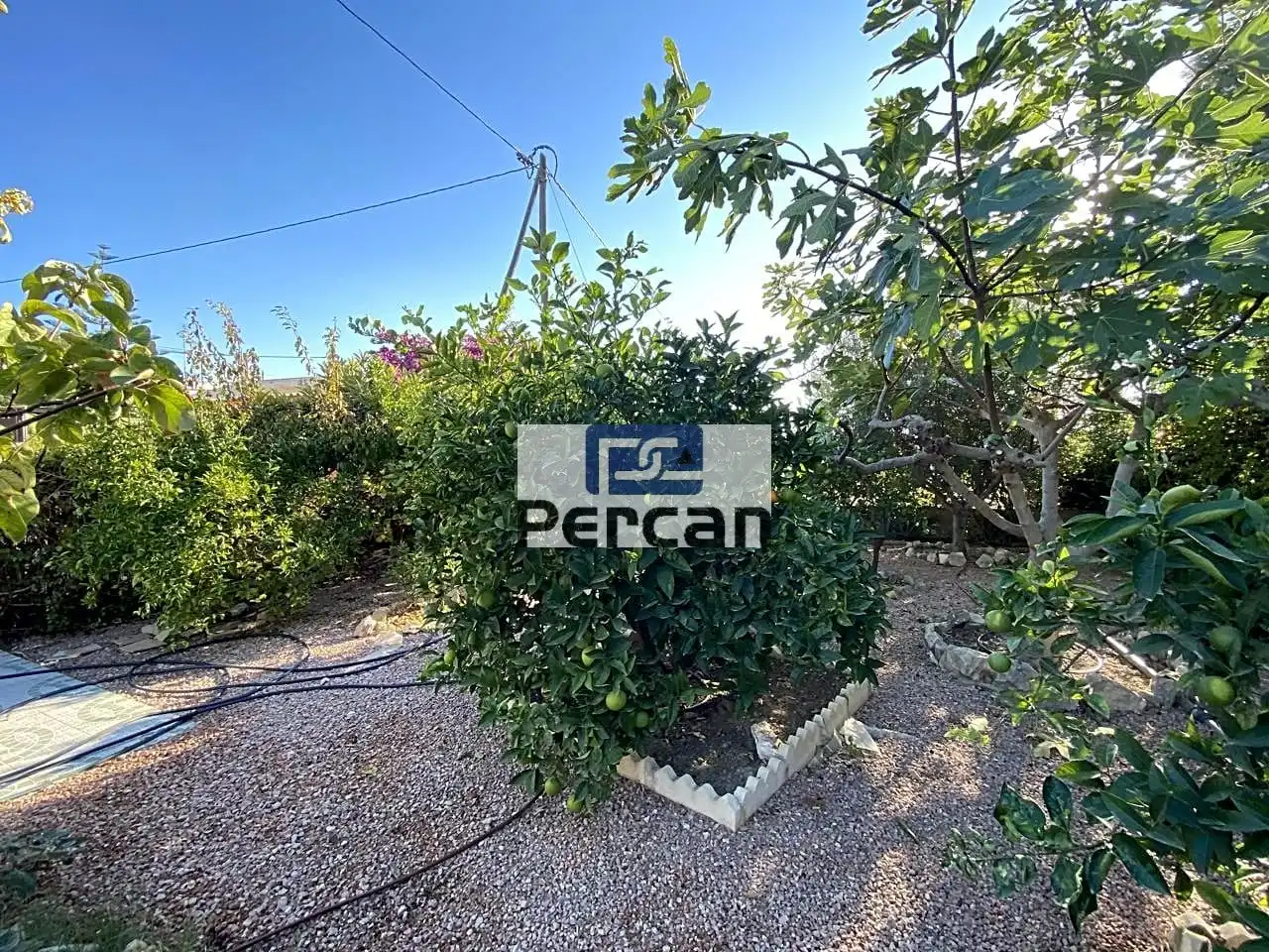 Finca rústica en venta en El Campello con Jardín privado, Terraza y Trastero