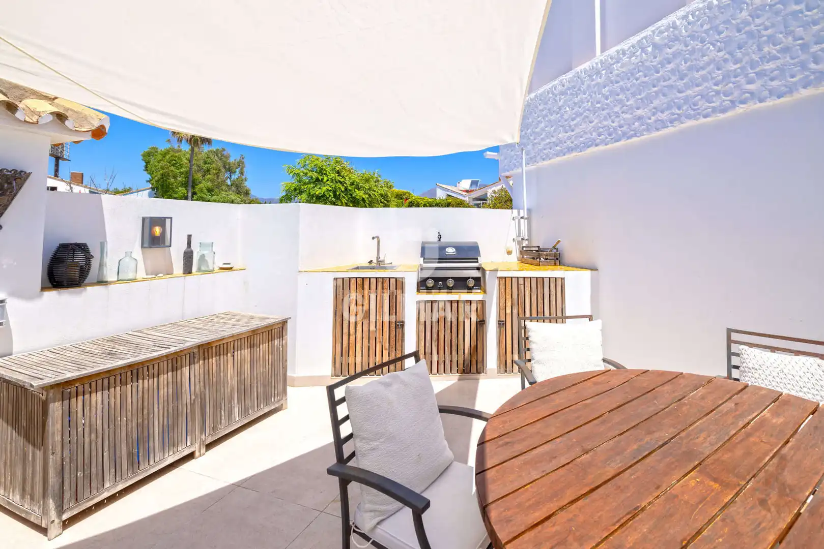Terrassa de Casa adosada en venda en Estepona amb Jardí privat