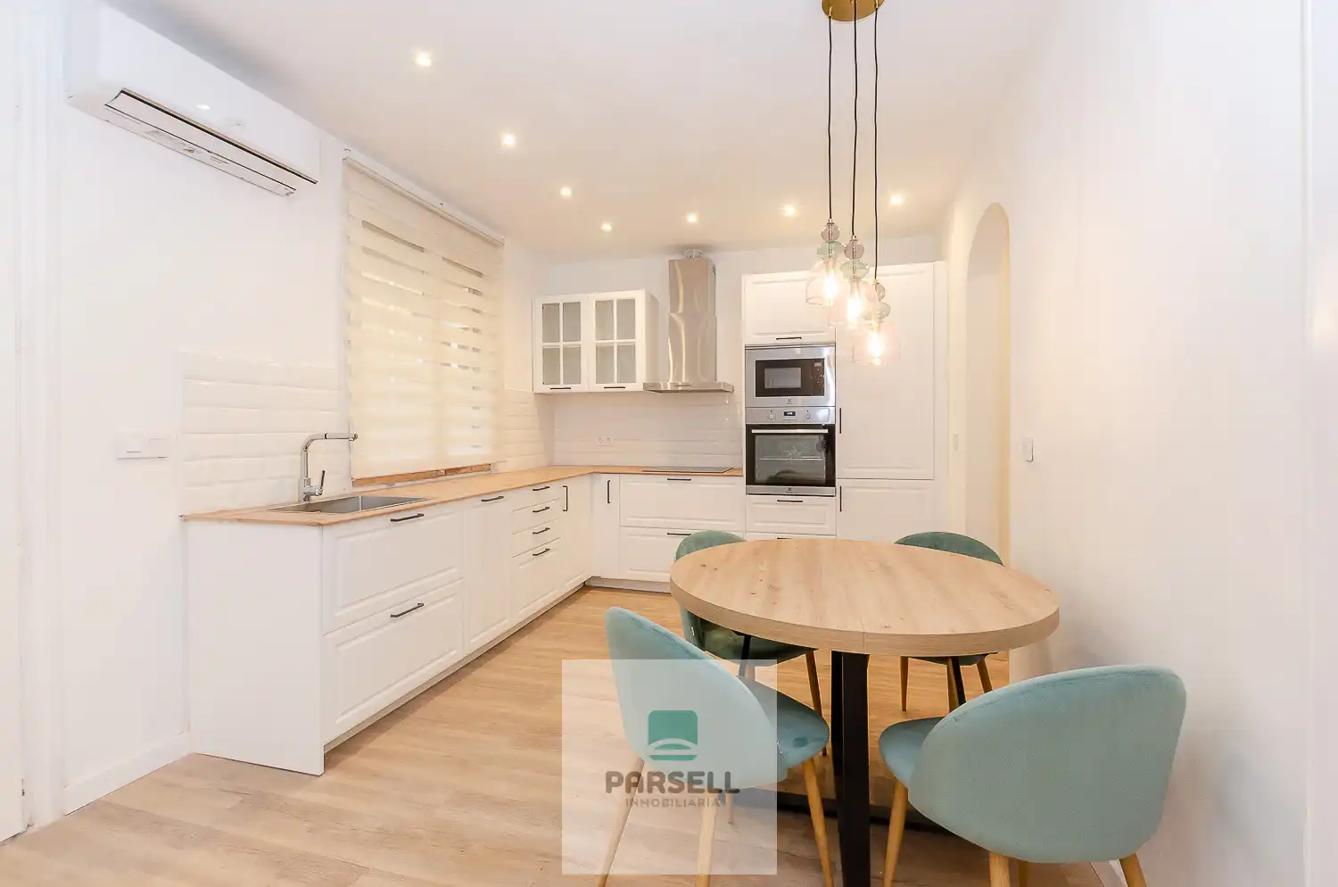 Cocina de Piso en venta en Barcelona con Aire acondicionado, Calefacción y Parquet