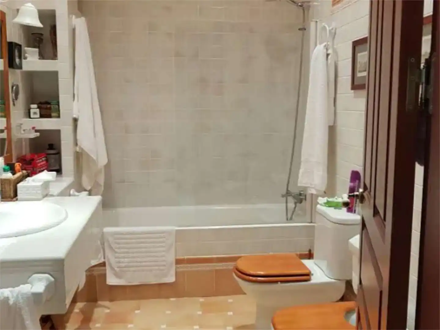 Bathroom of Flat for sale in Utrera  with Air Conditioner and Balcony