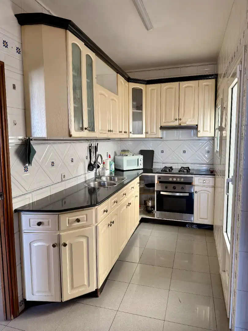 Küche von Dachboden zum Verkauf in Barcelona mit Heizung, Terrasse und Balkon