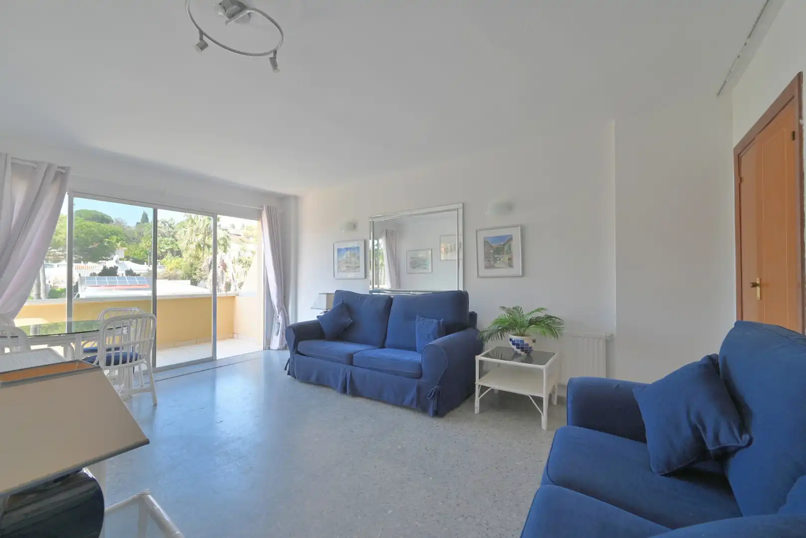 Living room of Duplex for sale in Marbella  with Terrace, Swimming Pool and Furnished