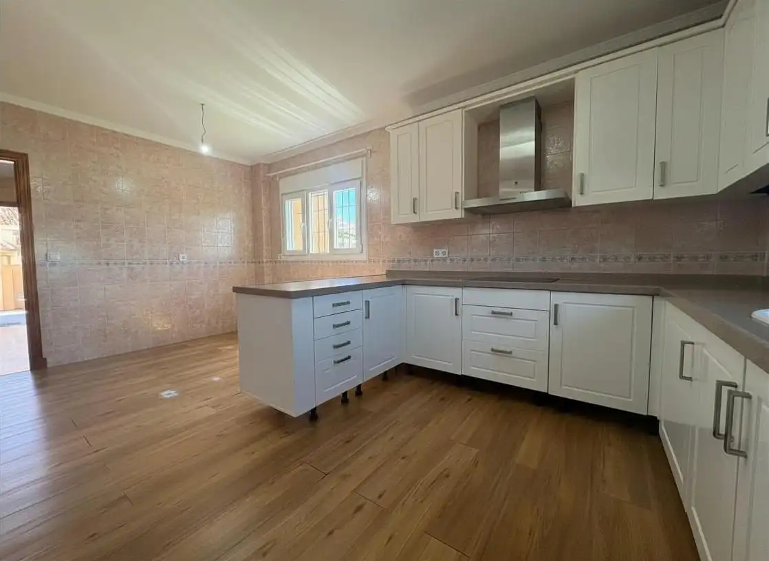 Cocina de Casa o chalet en venta en Algeciras con Calefacción, Jardín privado y Terraza