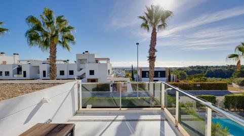 Foto 2 de Casa adosada en venta en Calle Estrecho de Mesina-pau 1, Villamartín - Las Filipinas, Orihuela