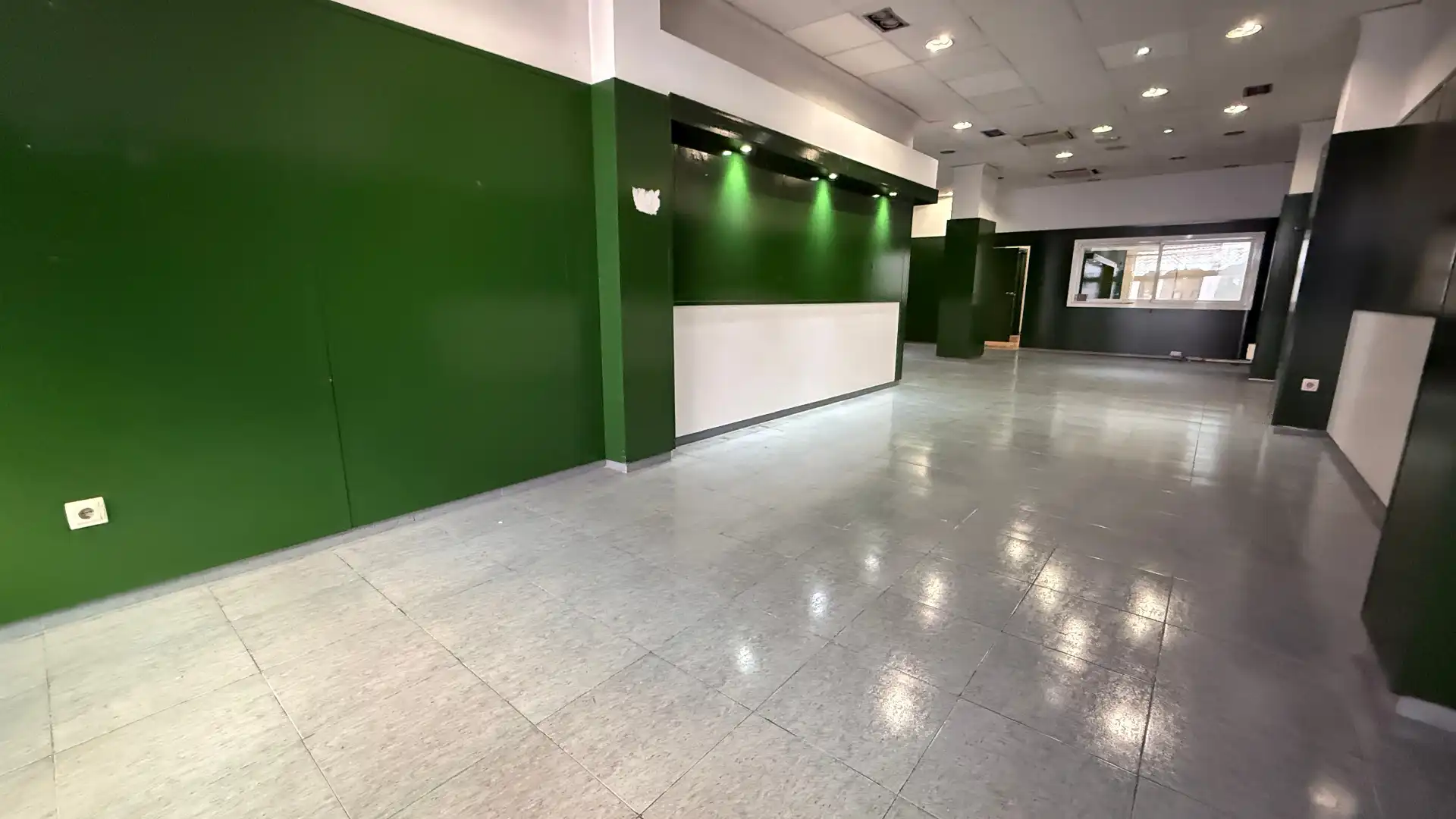 Local en venta en Albacete con Aire acondicionado, Calefacción y Parquet