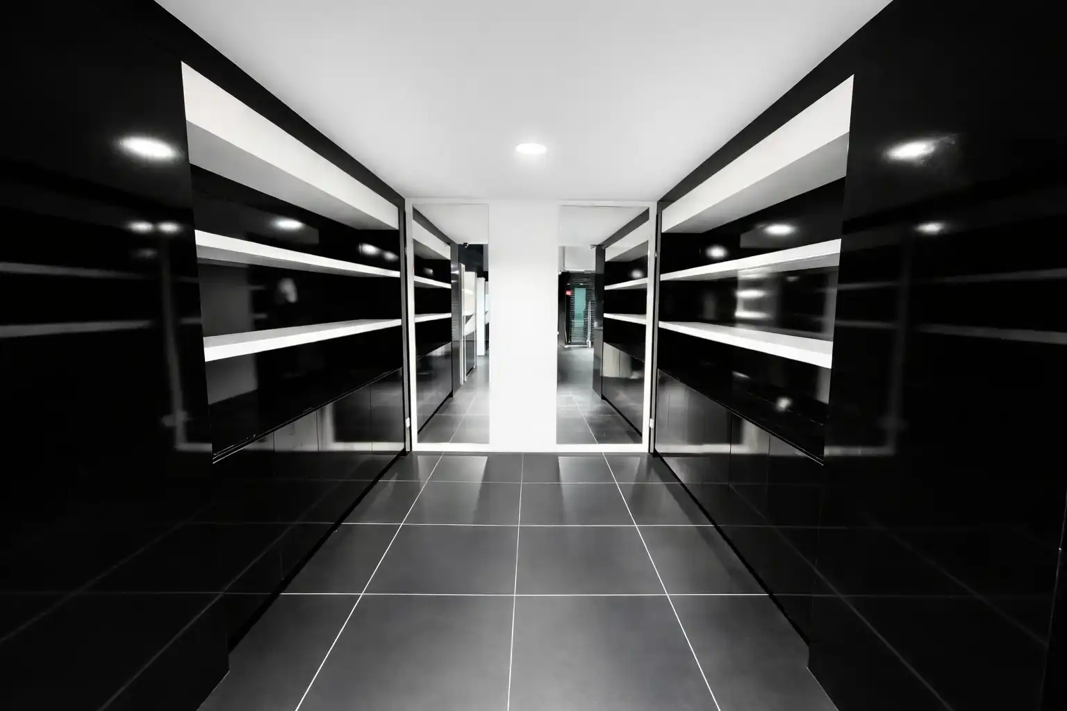 Commercial properties for rent in Reus  with Air Conditioner and Heating