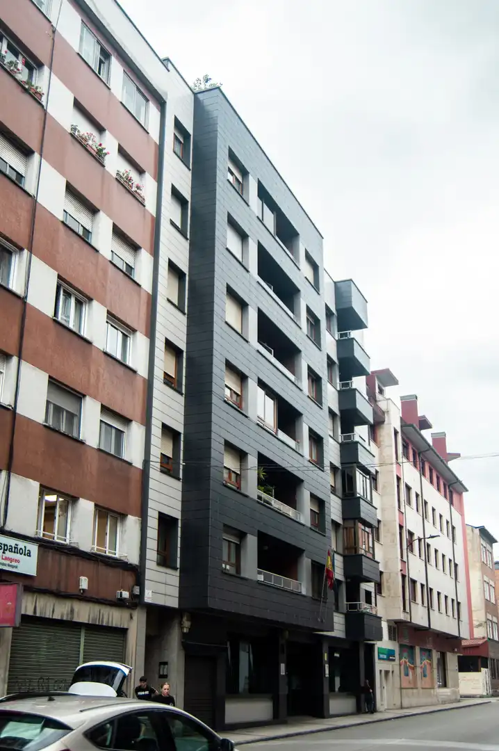 Vista exterior de Piso en venta en Langreo con Calefacción, Terraza y Trastero