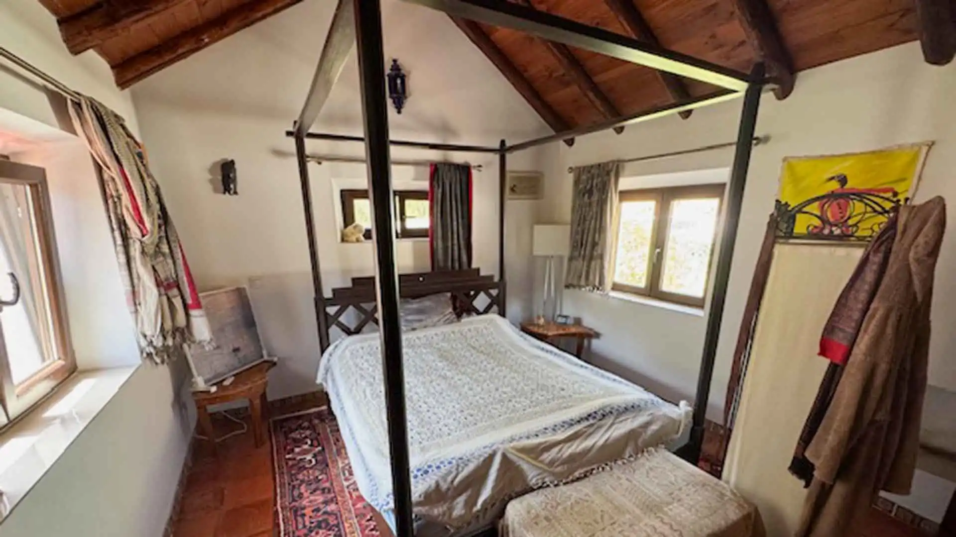 Dormitori de Casa o xalet en venda en Casares amb Jardí privat, Terrassa i Piscina