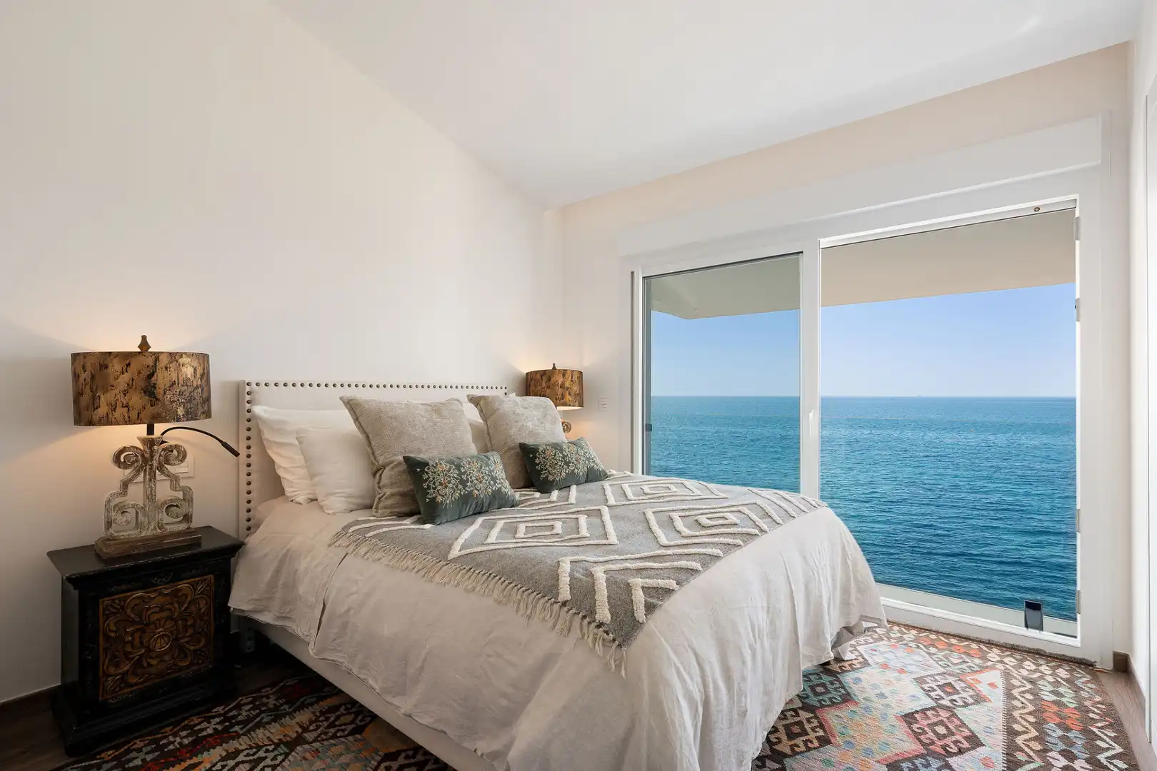 Habitación de Ático en venta en Estepona con Aire acondicionado, Terraza y Trastero