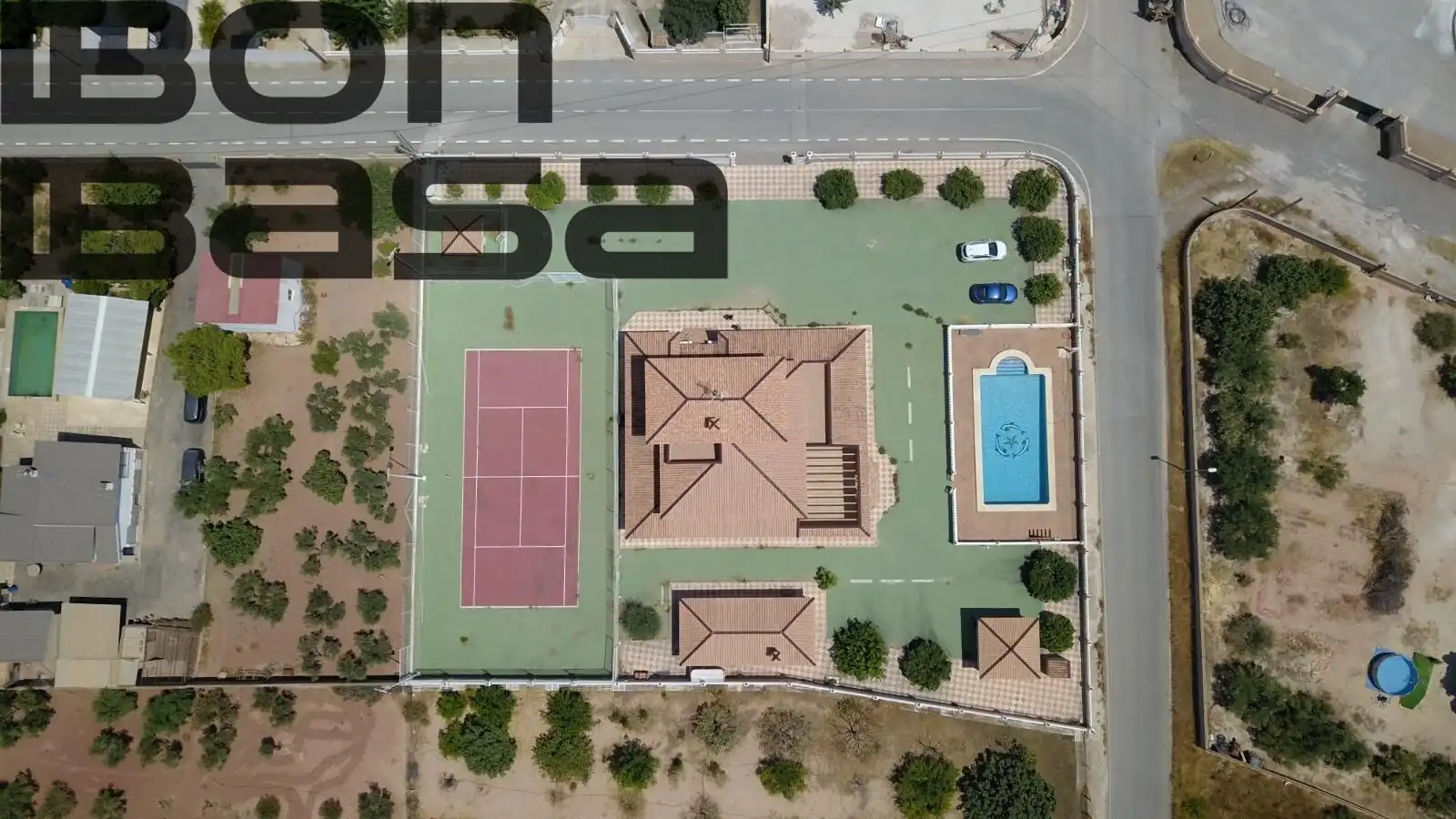Vista exterior de Casa o xalet en venda en Alicante / Alacant amb Aire condicionat, Jardí privat i Piscina