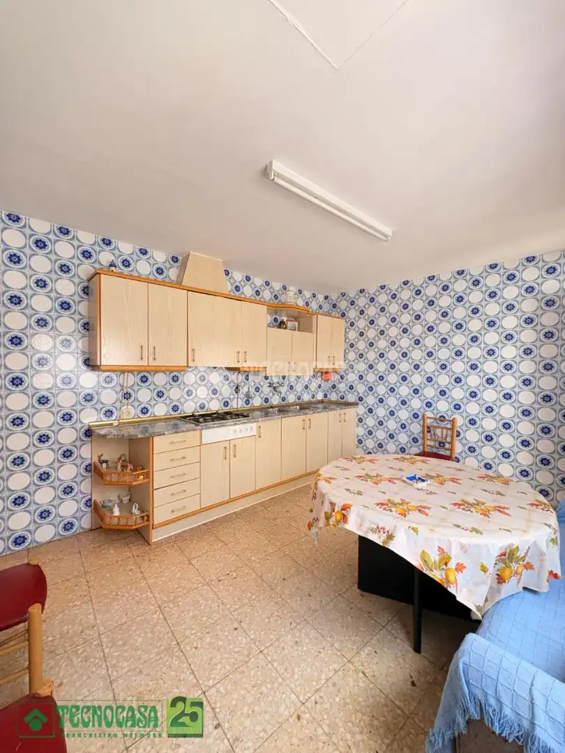 Cocina de Piso en venta en Dosbarrios con Calefacción