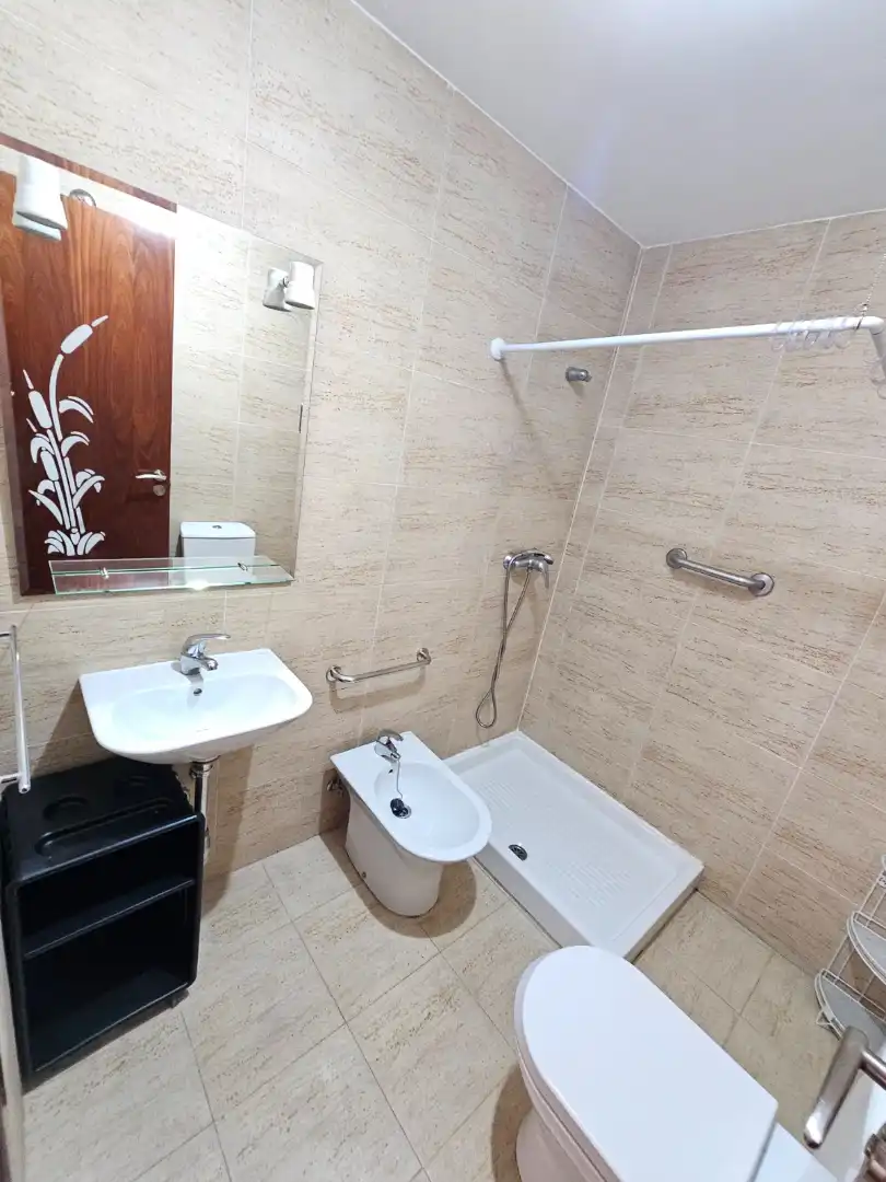 Baño de Ático en venta en Armilla con Aire acondicionado, Calefacción y Parquet