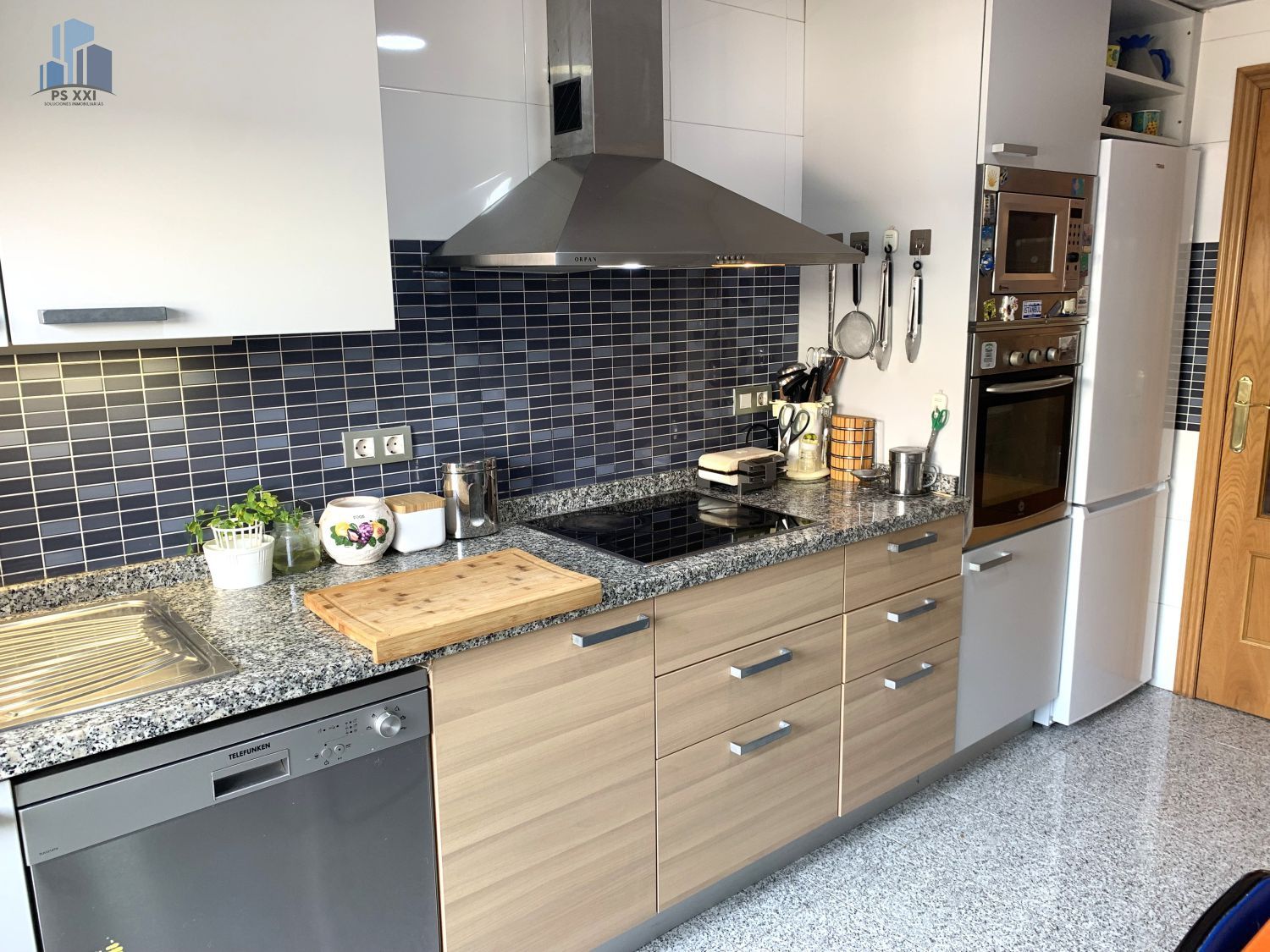 Kitchen of Flat for sale in Castellón de la Plana / Castelló de la Plana  with Air Conditioner, Heating and Terrace