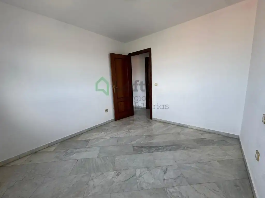 Piso en venta en Badajoz con Balcón