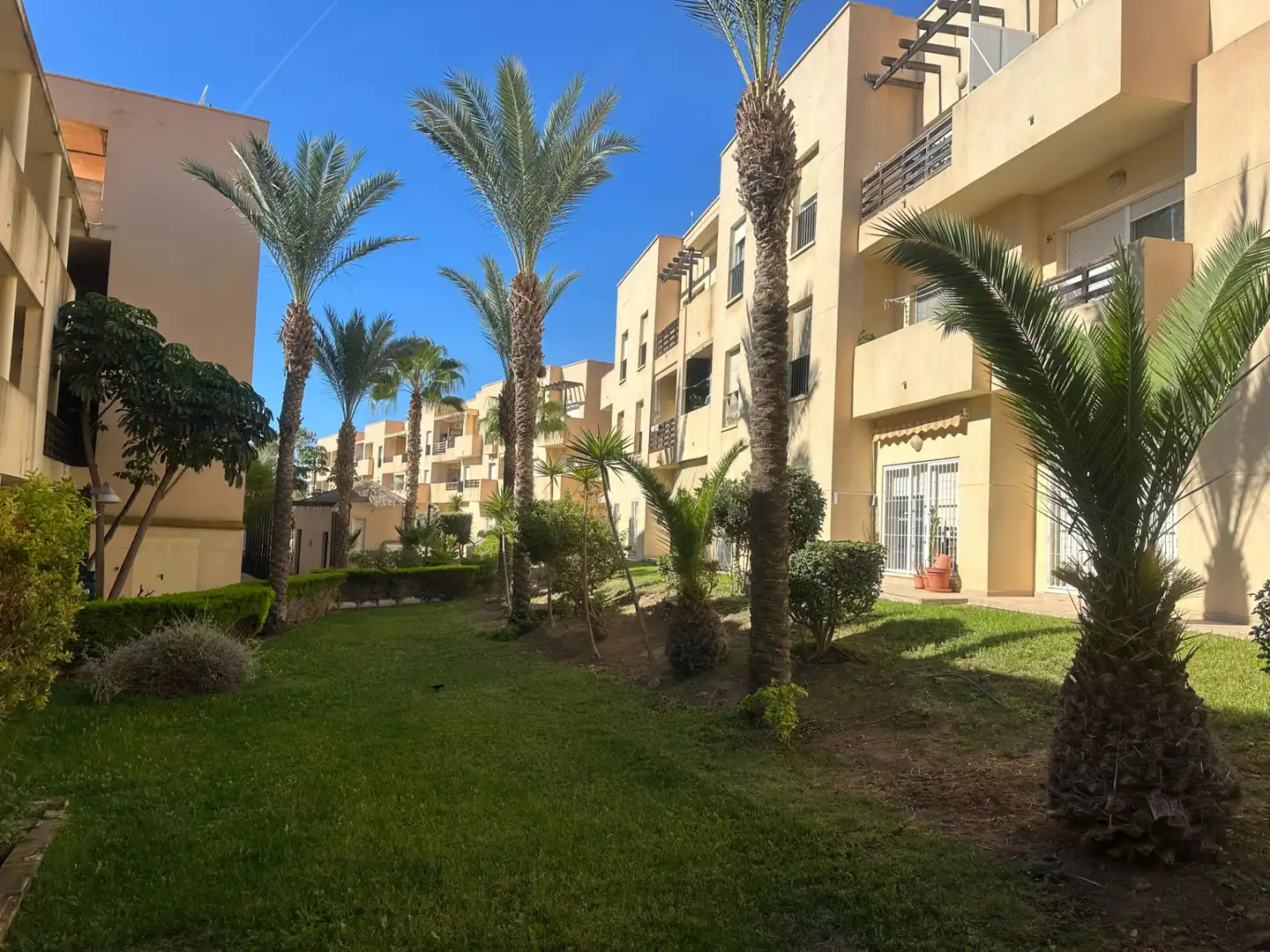 Vista exterior de Apartament en venda en Almería