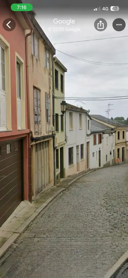 Außenansicht von Einfamilien-Reihenhaus zum Verkauf in Ribadeo