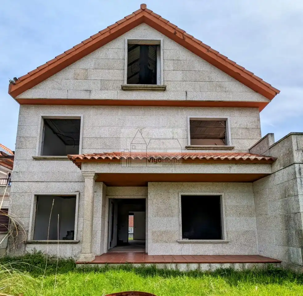 Vista exterior de Casa o xalet en venda en Baiona amb Calefacció, Jardí privat i Terrassa