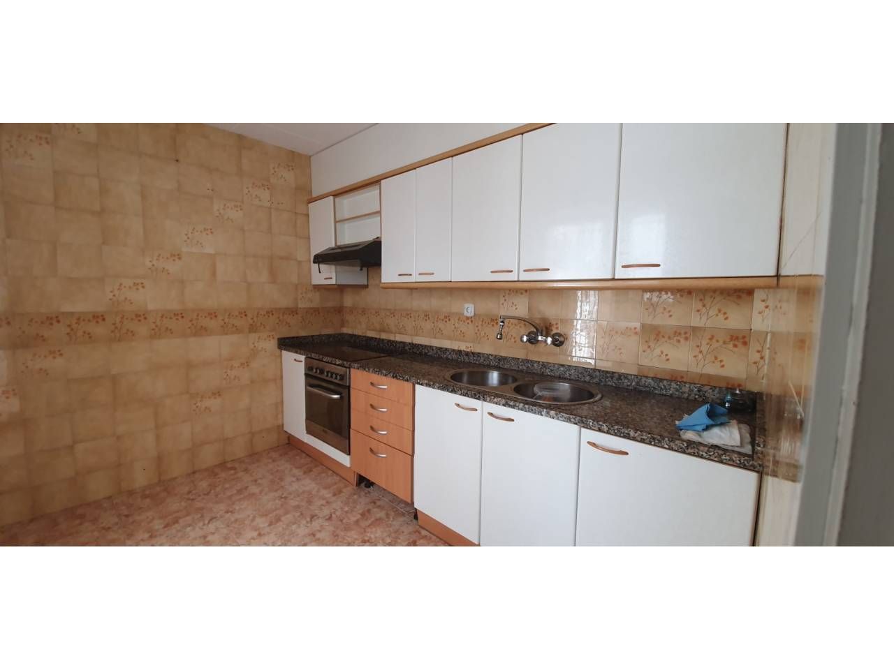 Cuina de Casa o xalet en venda en Sant Vicenç de Castellet amb Calefacció i Terrassa