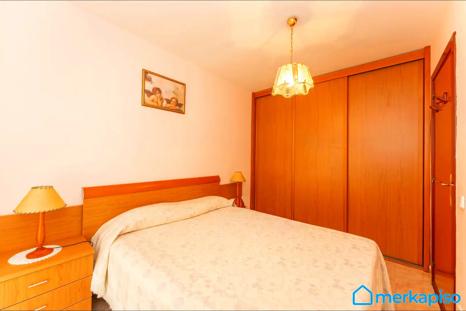 Habitación de Casa adosada en venta en Viladecans con Calefacción, Jardín privado y Terraza