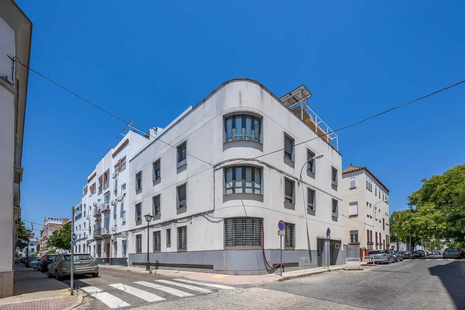 Vista exterior de Piso en venta en Sevilla con Aire acondicionado, Calefacción y Balcón