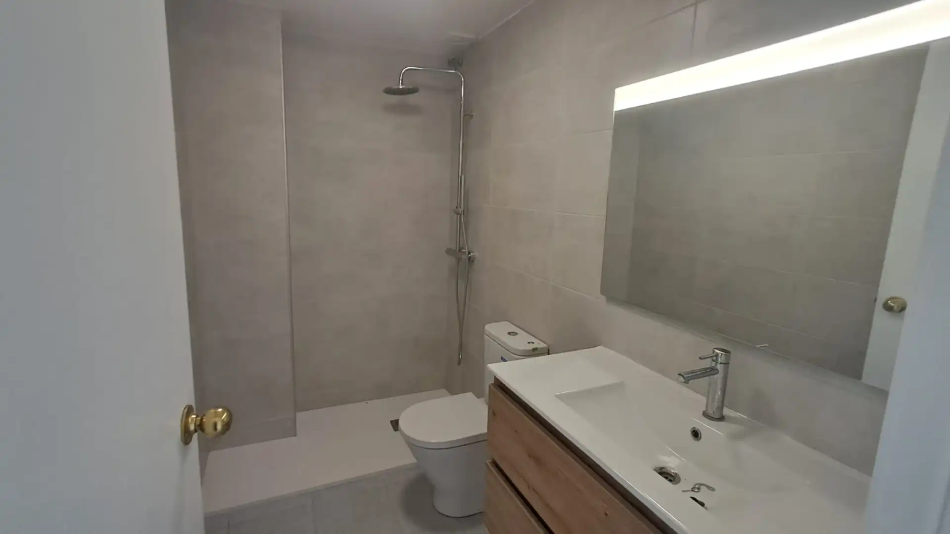 Baño de Piso en venta en Cassà de la Selva