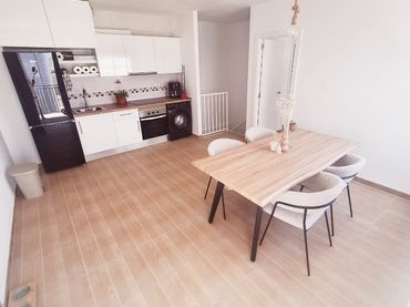 Wohnung mit Pool zum Verkauf in Avenida Mediterráneo