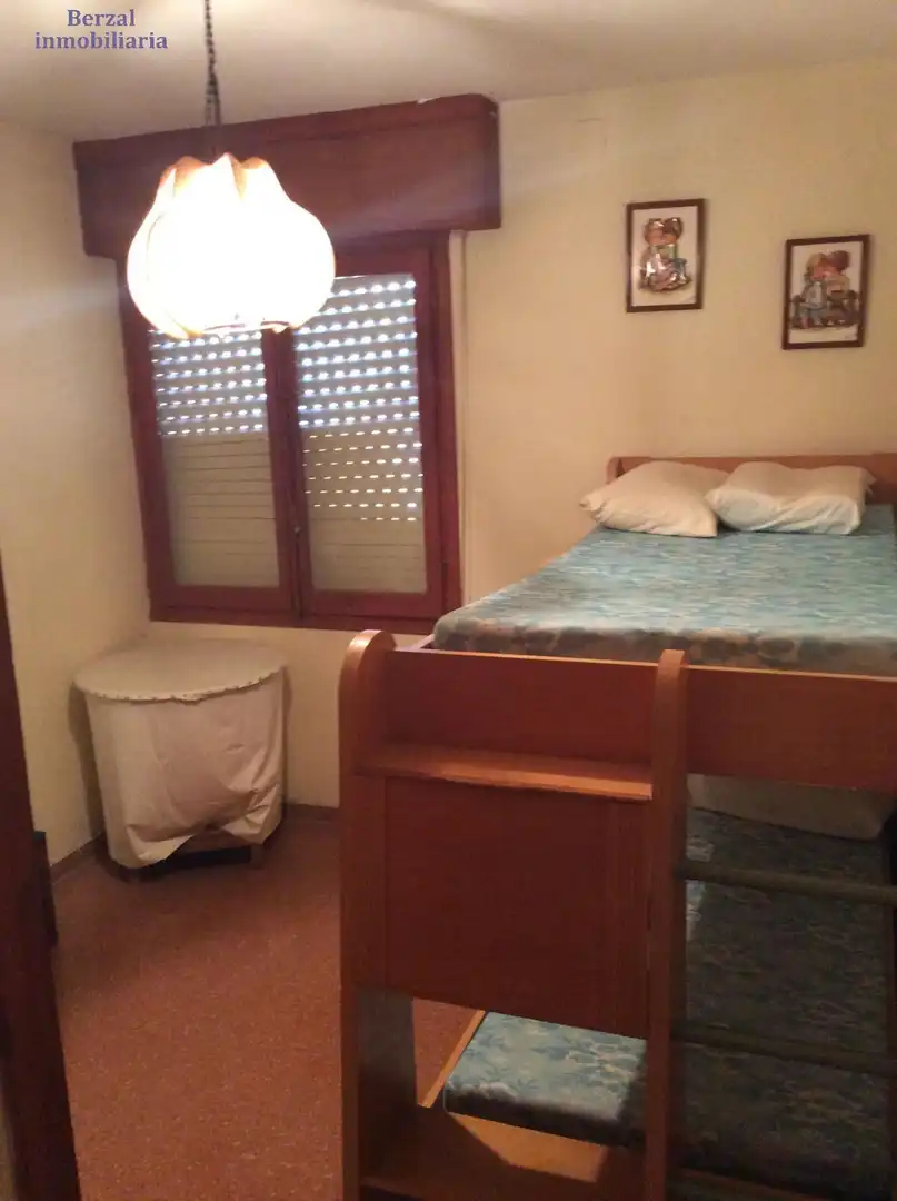 Dormitori de Casa o xalet en venda en Baños de Ebro / Mañueta amb Terrassa, Traster i Balcó