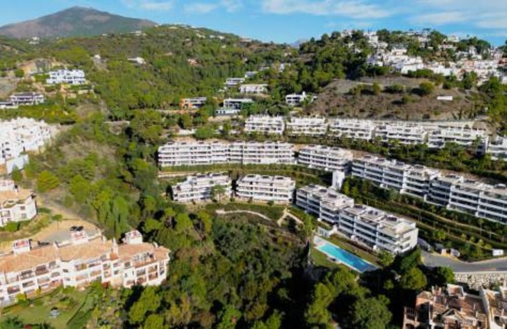 Exterior view of Planta baja to rent in Benahavís  with Air Conditioner, Terrace and Storage room