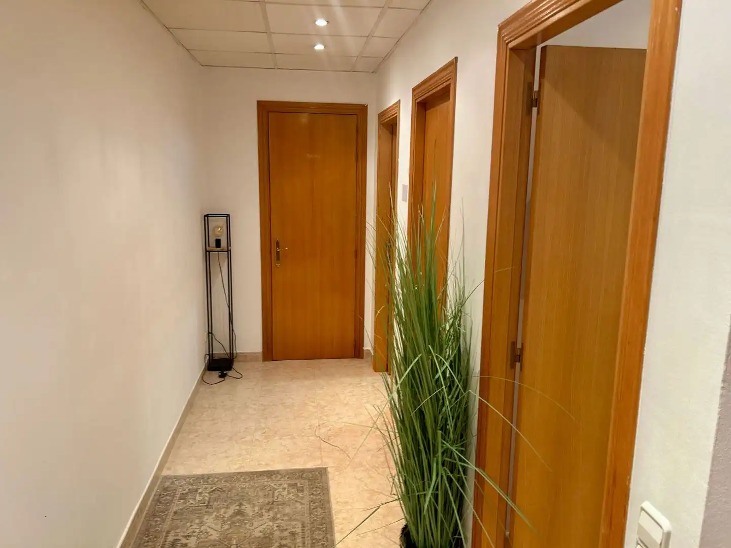 Office for rent in Roda de Berà  with Air Conditioner
