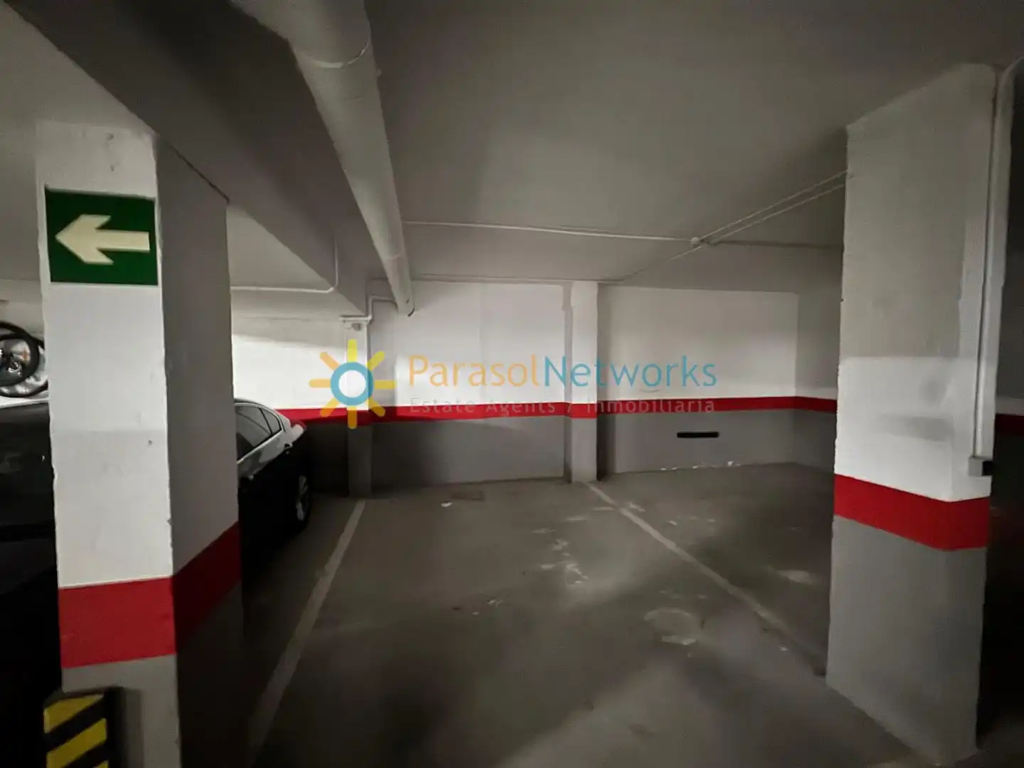 Parking de Piso de alquiler en Oliva con Amueblado y Balcón