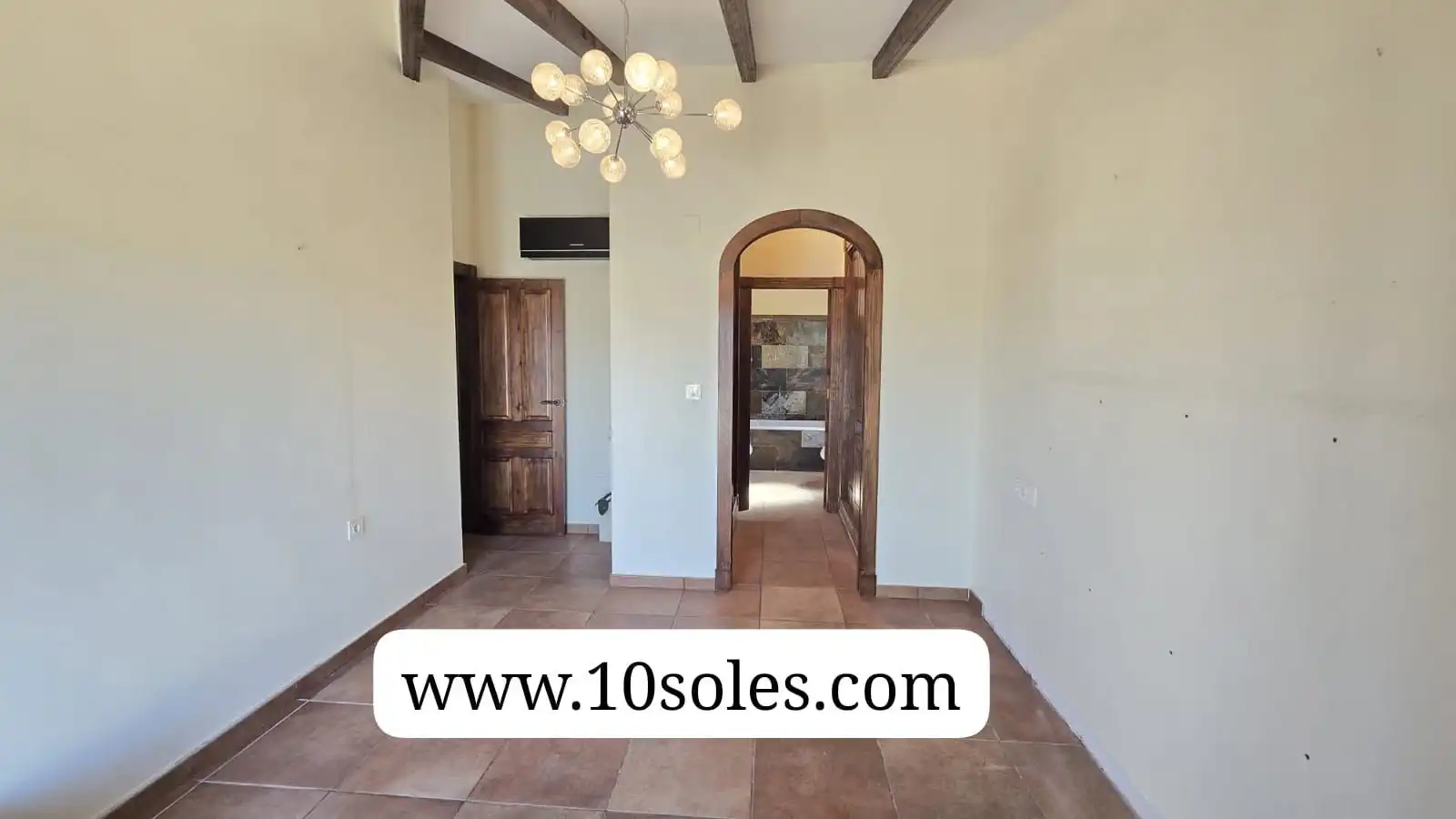 Casa adosada en venta en Bigastro con Terraza, Trastero y Piscina