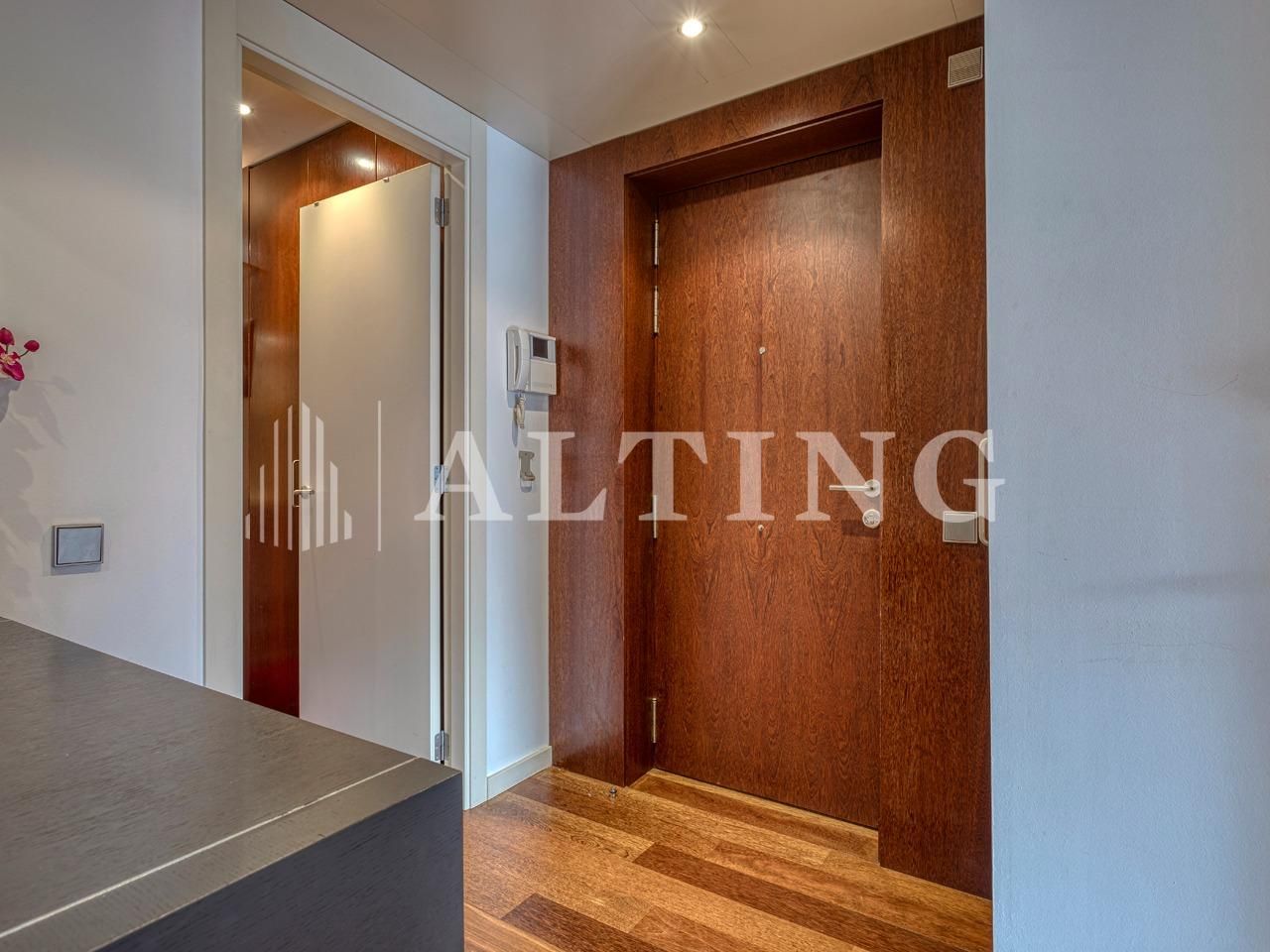 Flat for sale in  Barcelona Capital  with Air Conditioner, Heating and Parquet flooring