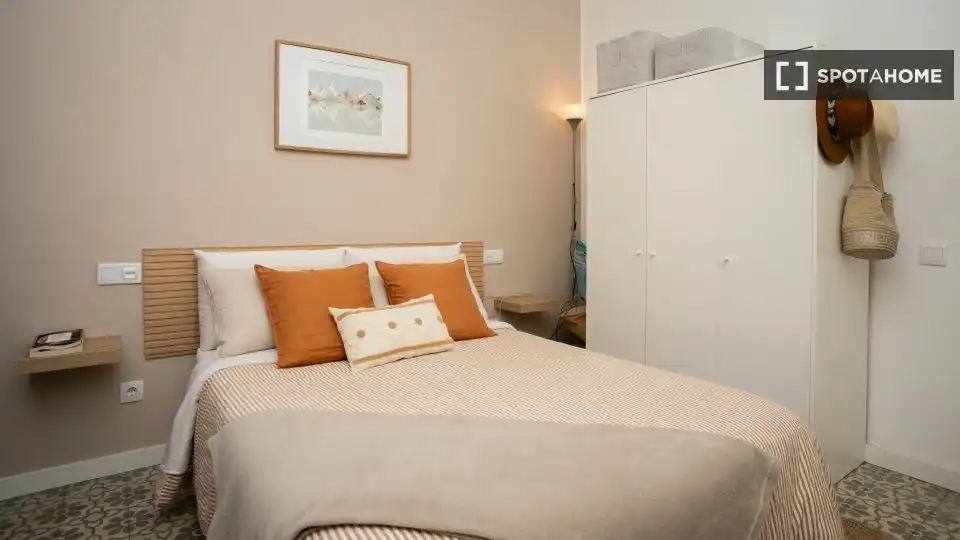 Habitación en La Nova Esquerra de l'Eixample