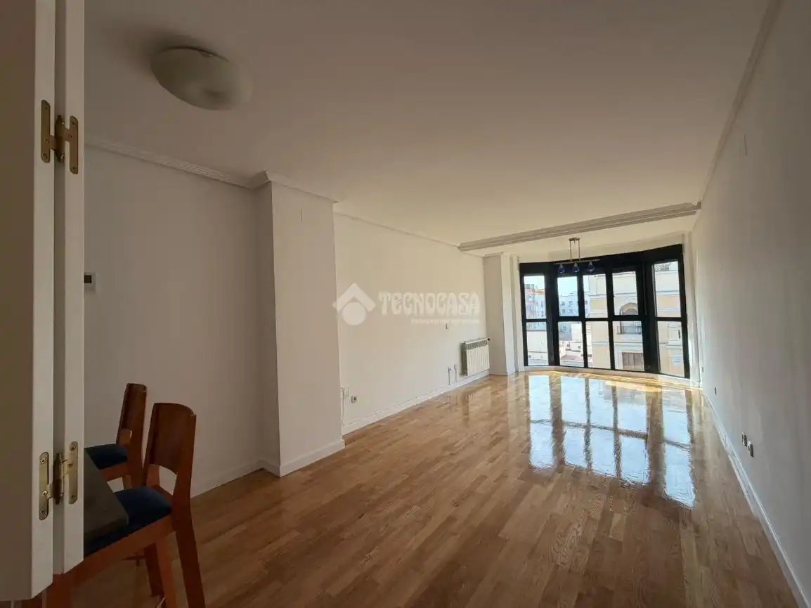Wohnung mit Aufzug zum Verkauf in Calle Cadarso, imagen 3