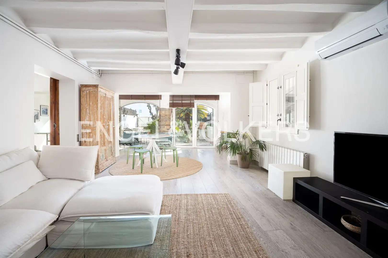 Living room of Houses for rent in Caldes d'Estrac  with Air Conditioner, Heating and Private garden