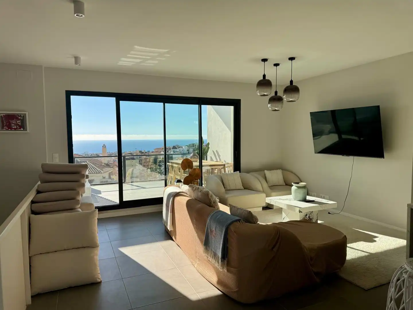 Sala d'estar de Casa adosada de lloguer en Mijas amb Aire condicionat, Calefacció i Terrassa