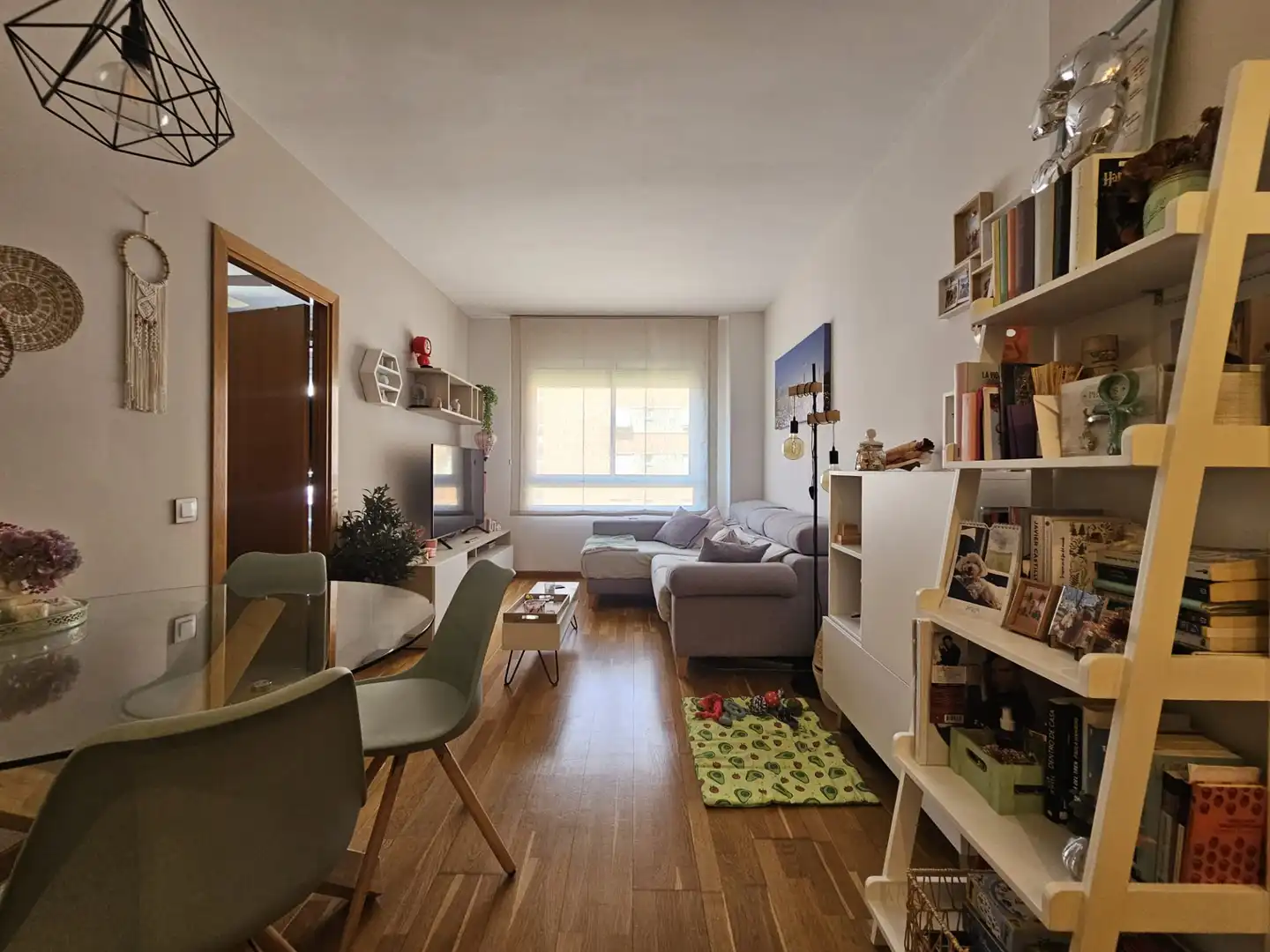 Sala de estar de Piso en venta en Barcelona con Parquet, Amueblado y Horno