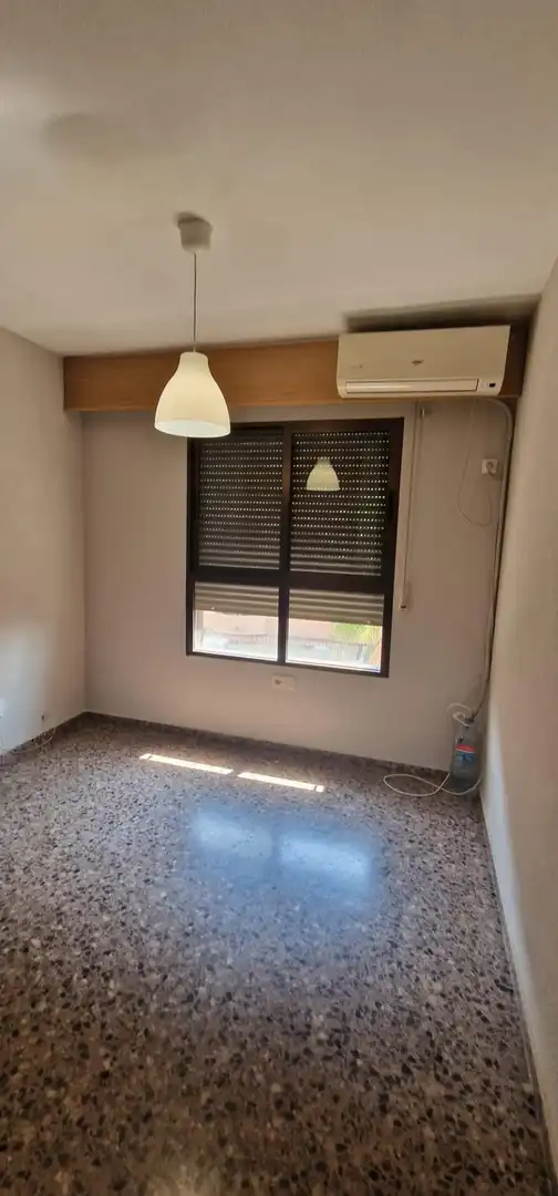 Habitación de Piso en venta en Aldaia con Aire acondicionado y Balcón