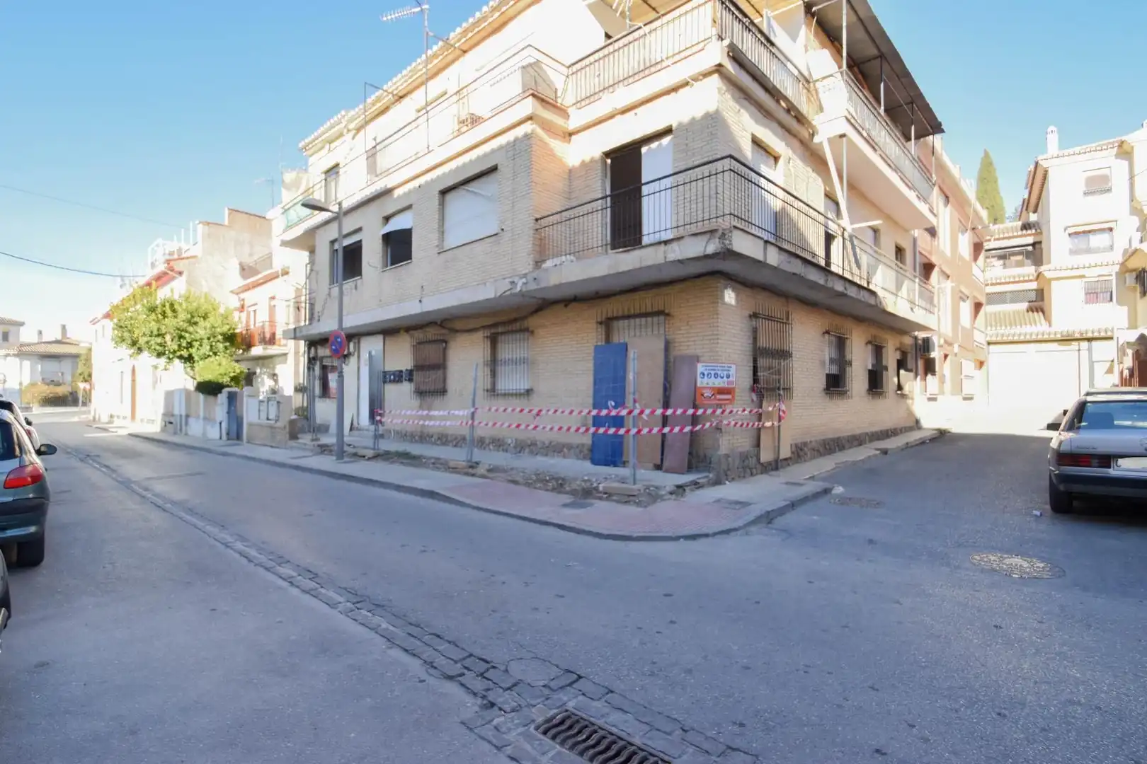 Vista exterior de Edificio en venta en Huétor Vega