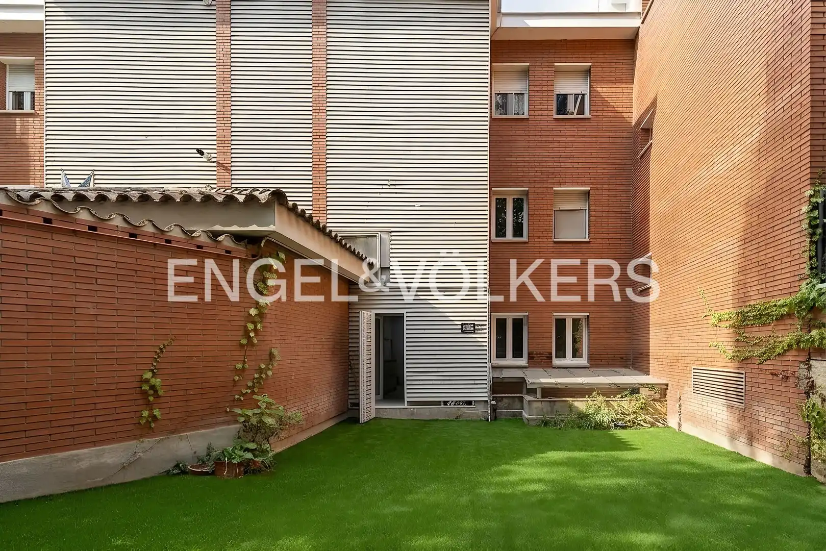 Pis amb jardí en venda a Carrer de Rovellat, imagen 14