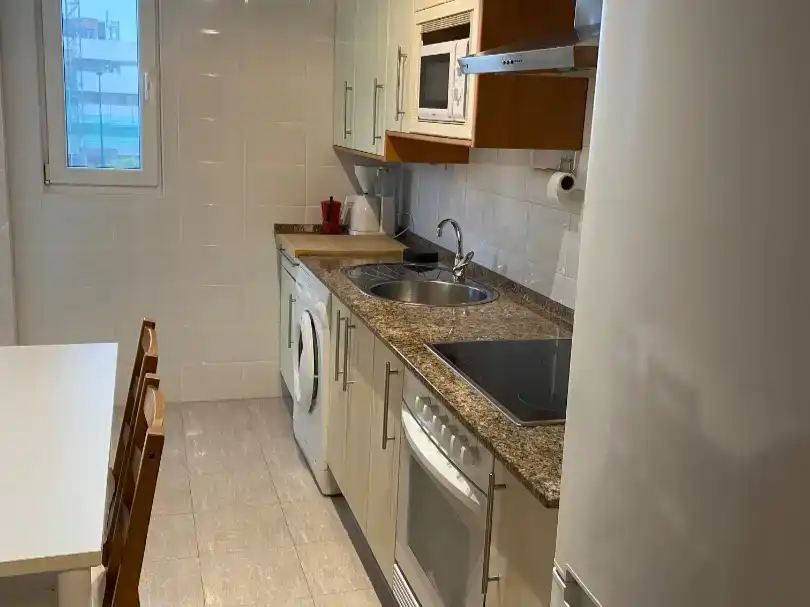 Küche von Wohnung zur Miete in Suances mit Parkett, Schwimmbad und Möbliert