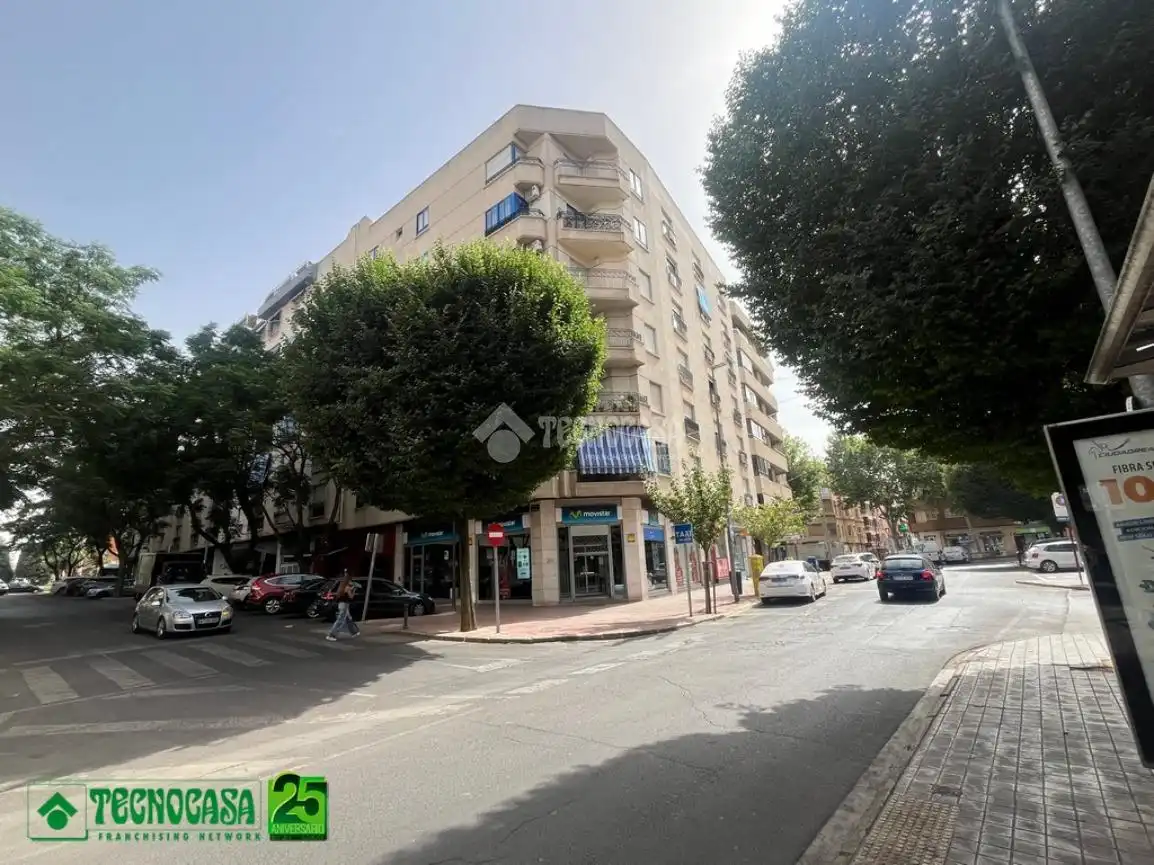 Vista exterior de Pis en venda en Ciudad Real amb Balcó