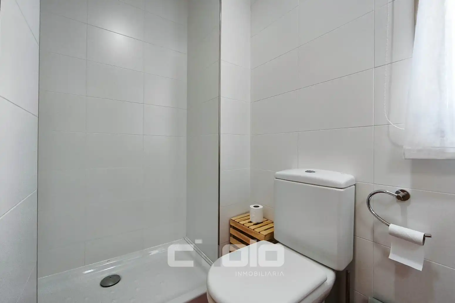 Baño de Piso en venta en Lugo con Calefacción, Trastero y Amueblado