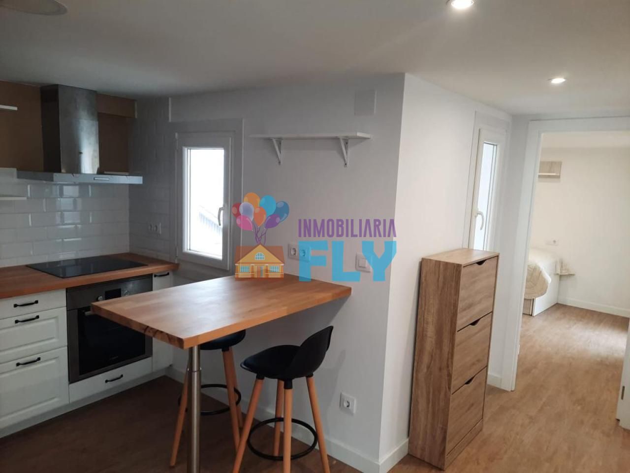 Cocina de Ático de alquiler en Ourense Capital  con Calefacción, Parquet y Terraza